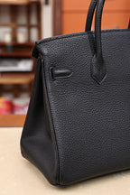 Birkin25 Black with gold hardware, 18K metal fittings, full hand stitching, genuine top-grain leather